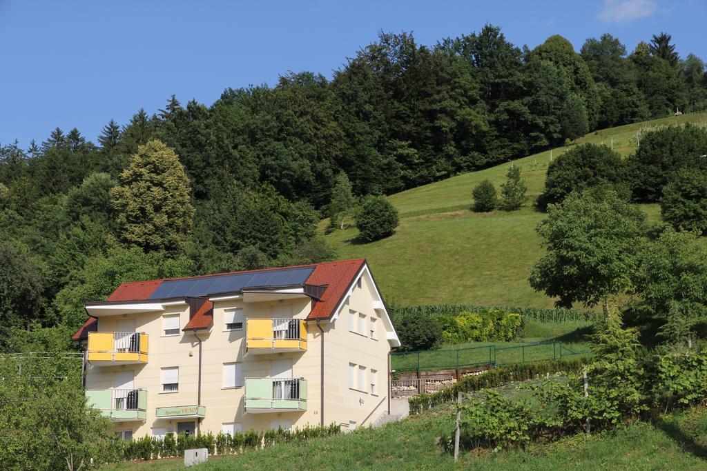 Apartments Veno Laško Eksteriør billede