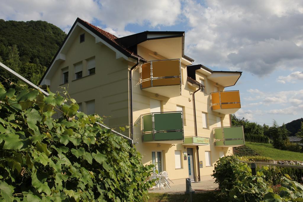Apartments Veno Laško Eksteriør billede