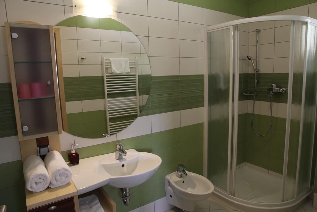 Apartments Veno Laško Eksteriør billede