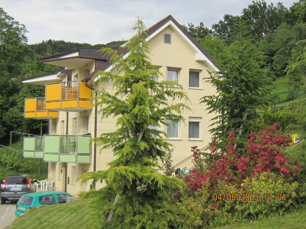 Apartments Veno Laško Eksteriør billede